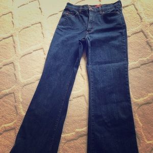 Tummy Tuck NYDJ size 6P dark blue denim